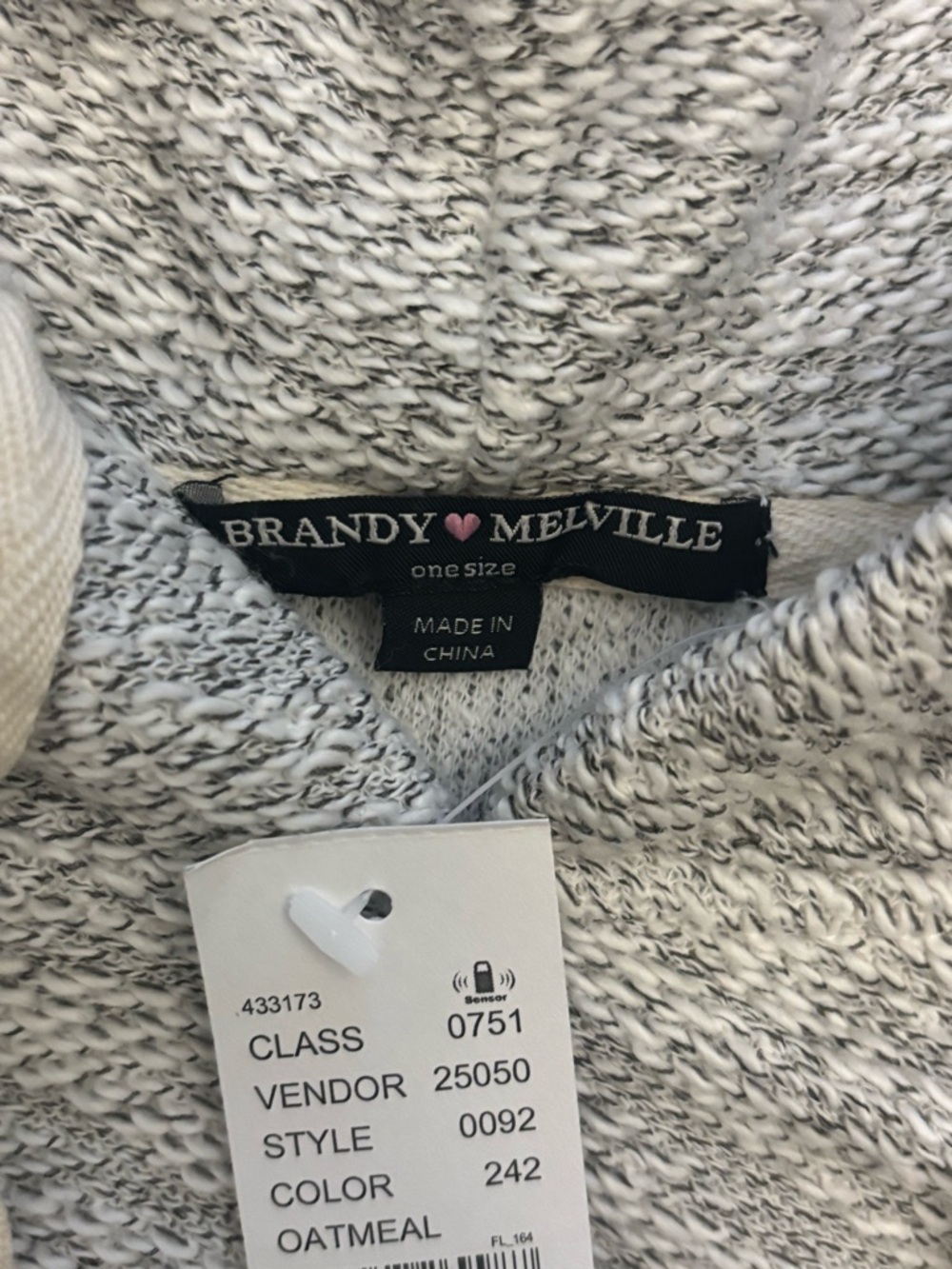 Brandy Melville Heather Gray Knit Cropped Hoodie Cut Off Shirt NWT - Picture 2 of 8